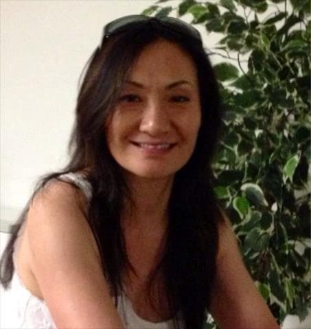picture of a massage therapist